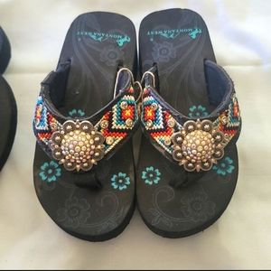 Little Girls Montana west flip flops